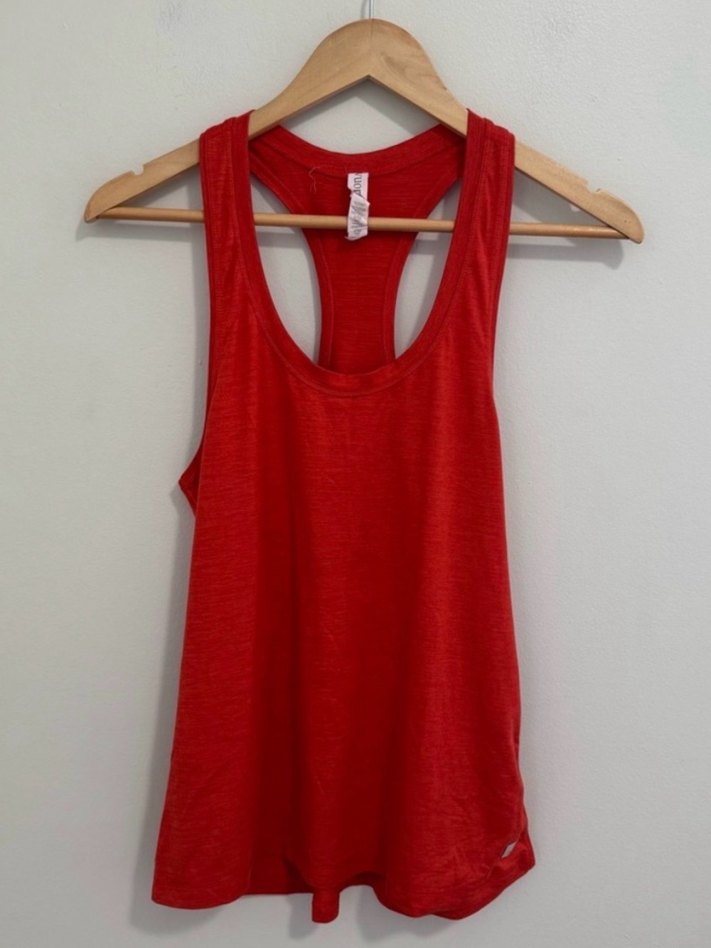 Women’s Vuori 
orange Racerback Tank Top -